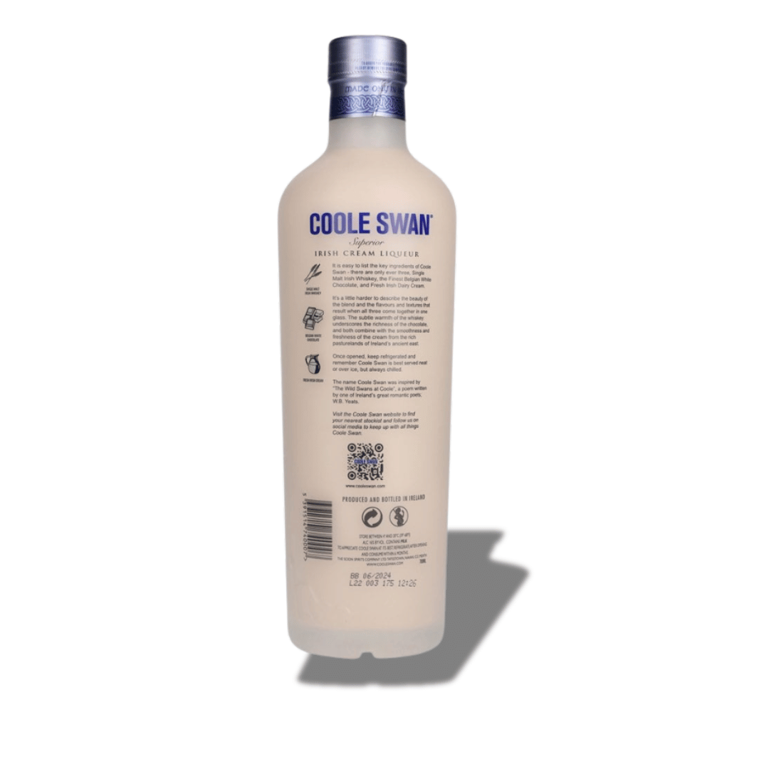 Coole Swan Irish Cream Liqueur, a blend of single malt Irish whiskey, Belgian white chocolate, and fresh Irish cream, 17% ABV, 700ml bottle.
